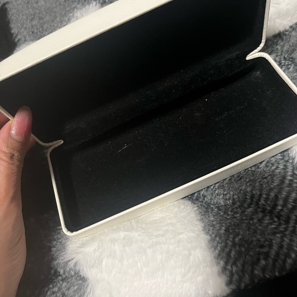 Versace glasses case (NO GLASSES) - Picture 3 of 3